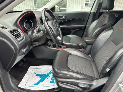Used 2019 Jeep Compass Trailhawk image 15