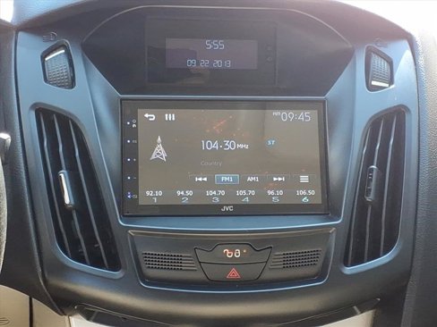 Used 2012 Ford Focus SE image 6
