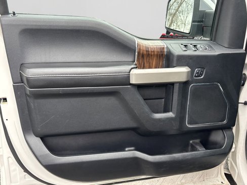 Used 2018 Ford F150 Lariat image 21