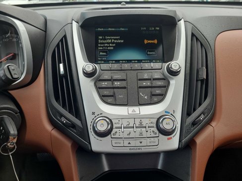 Used 2016 Chevrolet Equinox LTZ w/ Enhanced Convenience Package image 23