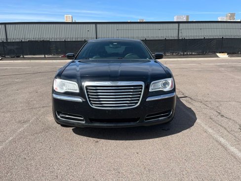 Used 2014 Chrysler 300 image 3