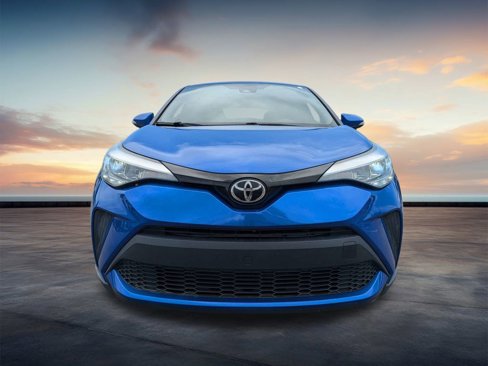 Used 2021 Toyota C-HR XLE image 9