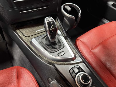 Used 2013 BMW 135i Convertible image 16