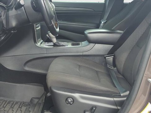 Used 2021 Jeep Grand Cherokee Laredo image 19