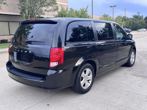 Used 2015 Dodge Grand Caravan SE w/ Quick Order Package 29E SE image 4