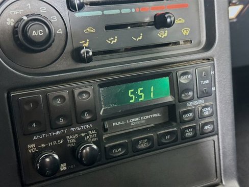 Used 1990 MAZDA MX-5 Miata image 14