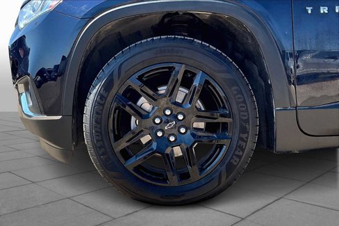 Used 2020 Chevrolet Traverse LT image 10