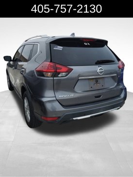Used 2019 Nissan Rogue SV image 4
