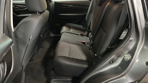 Used 2020 Nissan Rogue S image 11
