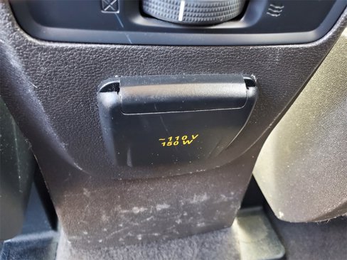 Used 2017 Ford Escape Titanium image 12