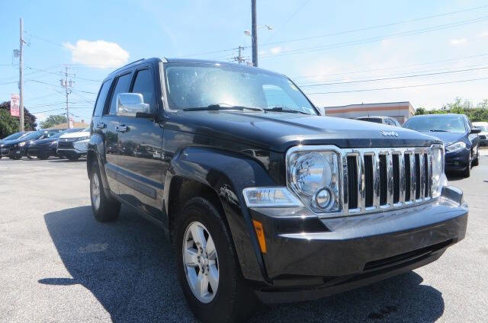 Used 2012 Jeep Liberty Sport image 2