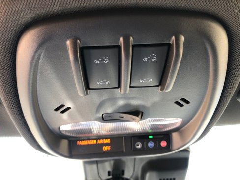 New 2025 Chevrolet Trax RS w/ Sunroof Package image 19