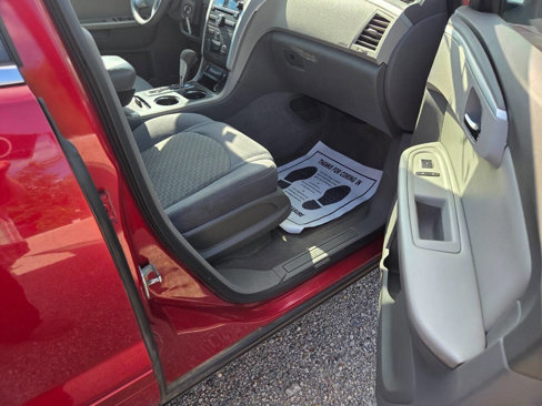 Used 2012 Chevrolet Traverse LT image 12