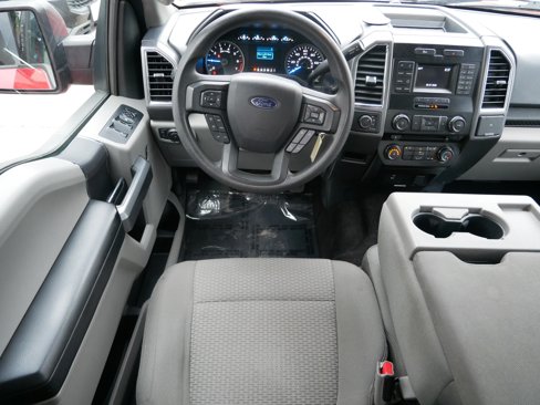 Used 2016 Ford F150 XLT image 10
