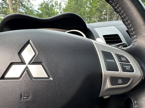 Used 2009 Mitsubishi Outlander SE image 31