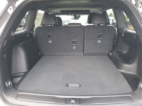 New 2025 Jeep Grand Cherokee Altitude image 6