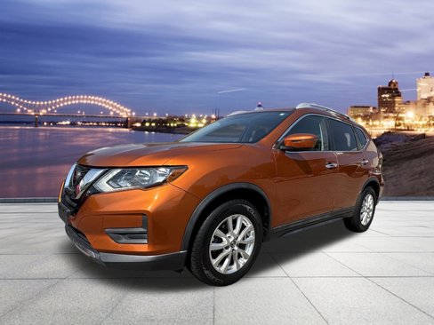 Used 2019 Nissan Rogue SV image 1