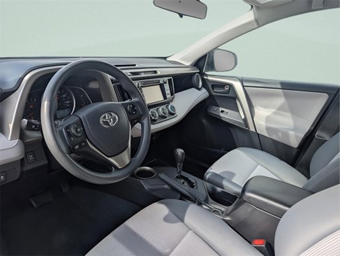 Used 2014 Toyota RAV4 LE image 8