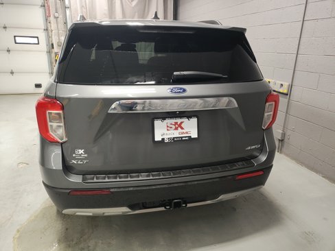 Used 2023 Ford Explorer XLT w/ Equipment Group 202A image 23