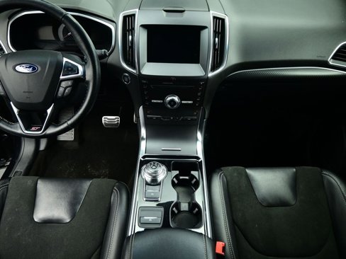 Used 2019 Ford Edge ST w/ Cold Weather Package image 6
