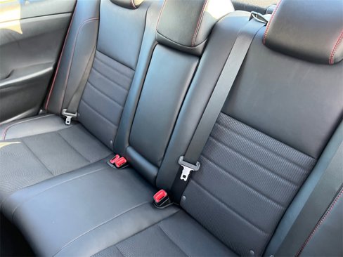 Used 2017 Toyota Camry SE image 13
