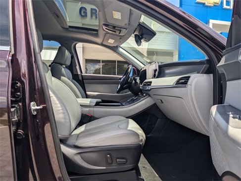 Used 2020 Hyundai Palisade SEL w/ Premium Package image 17