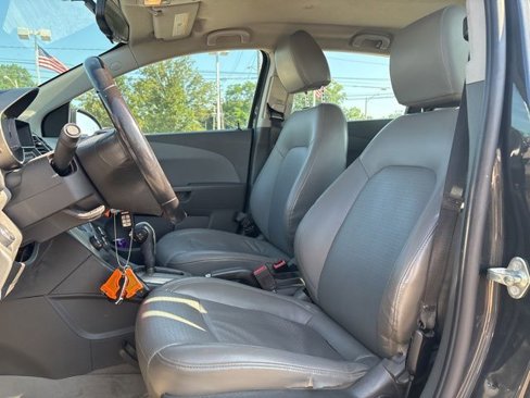 Used 2015 Chevrolet Sonic LTZ image 12