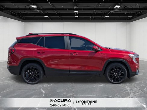 Used 2022 GMC Terrain SLE w/ Driver Convenience Package image 6