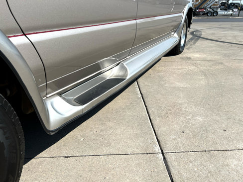Used 2003 Ford E-150 and Econoline 150 image 12