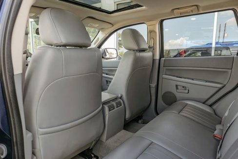 Used 2005 Jeep Grand Cherokee Laredo image 38