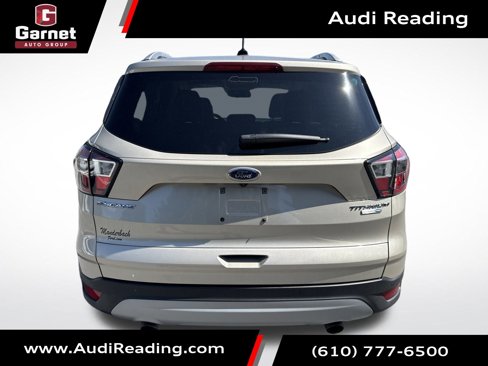 Used 2017 Ford Escape Titanium image 4