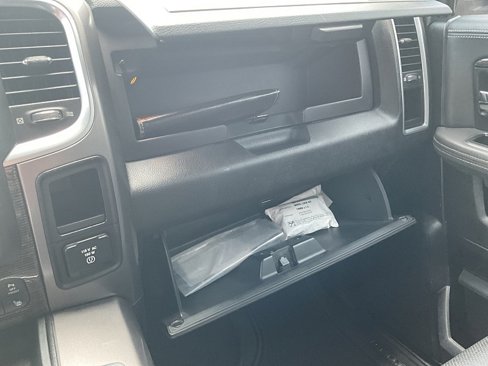 Used 2015 RAM 1500 Limited image 21