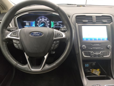 Used 2020 Ford Fusion SE w/ Equipment Group 151A image 22