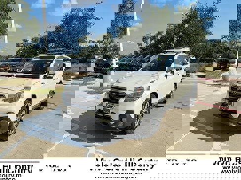 Used 2018 Subaru Outback 2.5i Touring image 1