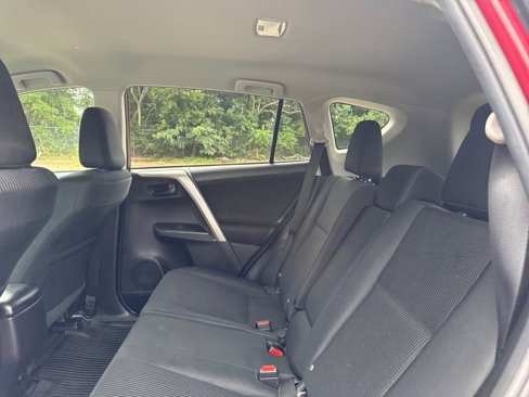 Used 2018 Toyota RAV4 LE w/ All Weather Liner Package image 18