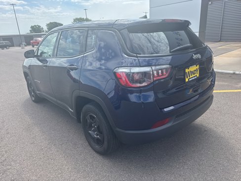 Used 2021 Jeep Compass Sport image 7