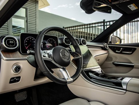 Used 2023 Mercedes-Benz C 300 4MATIC Sedan image 22
