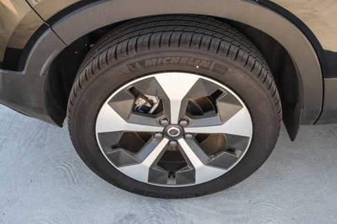 Used 2025 Volvo XC40 B5 Plus w/ Protection Package Premier image 8