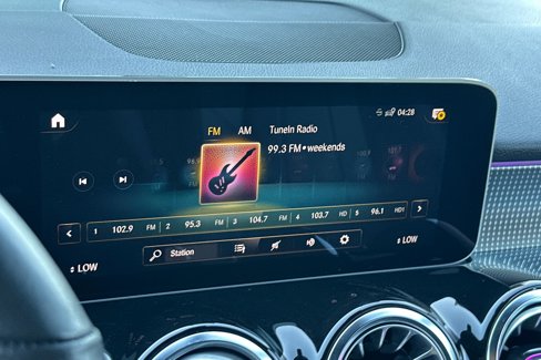 Certified 2021 Mercedes-Benz GLB 250 4MATIC image 18
