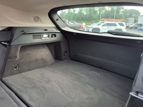 Used 2022 Buick Envision Essence w/ Technology Package I image 9