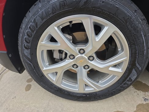 Used 2018 Chevrolet Equinox Premier image 14