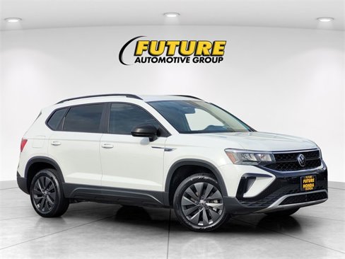 Used 2022 Volkswagen Taos S w/ IQ Drive S Package image 1