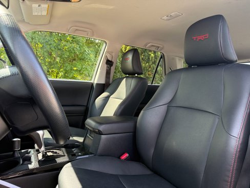 Used 2024 Toyota 4Runner TRD Off-Road Premium image 5