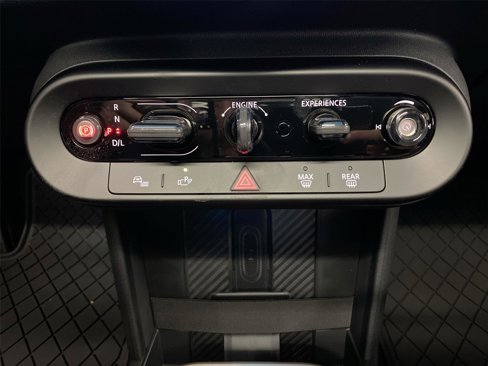 New 2025 MINI Cooper 4-Door Hardtop image 26