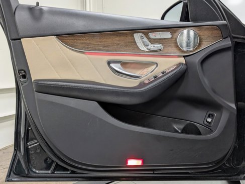 Used 2019 Mercedes-Benz C 300 Sedan image 12