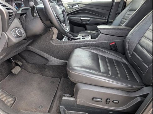 Used 2019 Ford Escape SEL image 11