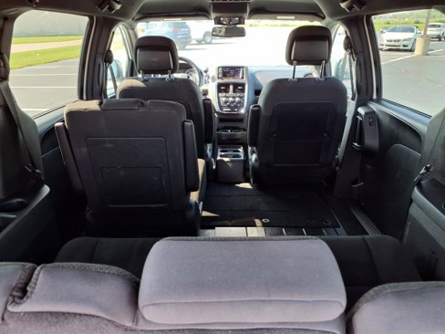 Used 2019 Dodge Grand Caravan SE image 23