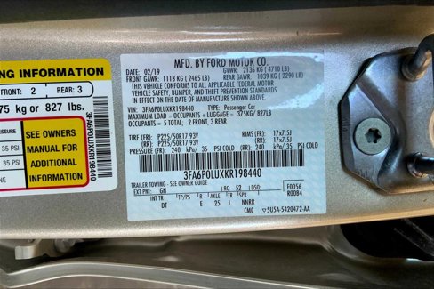 Used 2019 Ford Fusion SE image 33