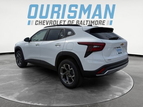New 2025 Chevrolet Trax LT image 4
