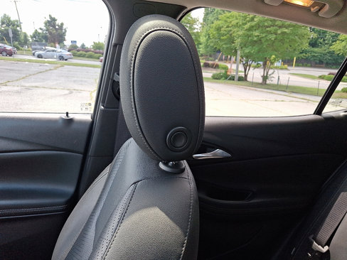 Used 2023 Buick Encore GX Essence w/ Experience Buick Package image 17